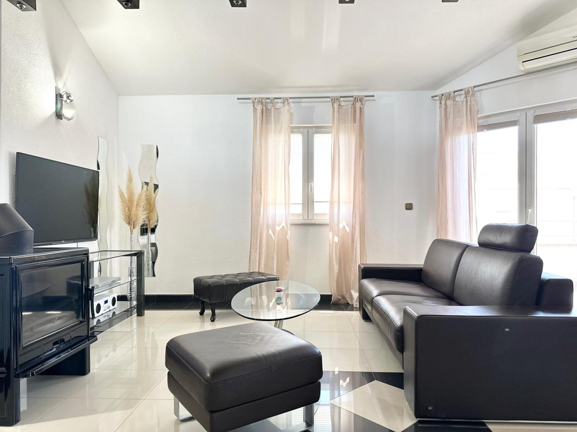 Villa Andrijana - Exclusively Yours - Family Getaway With Private Pool Kaštela Exterior foto